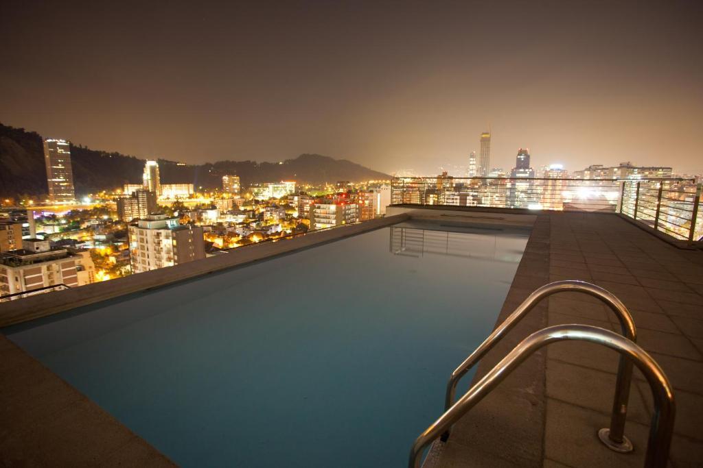 Apartamentos Capital Santiago Exterior photo